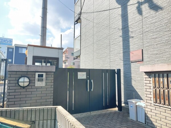 その他(オートロックゲート付き。)