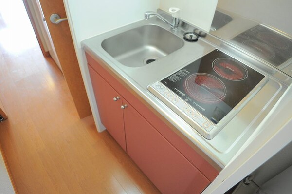 キッチン(掃除のしやすい調理スペース！)