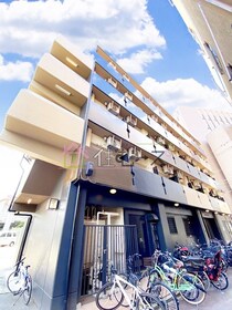 カムネス経大前の外観写真