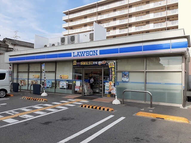 物件内観写真17　(ローソン様まで590m)