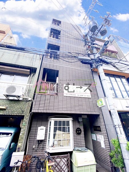 メゾン泉尾外観写真