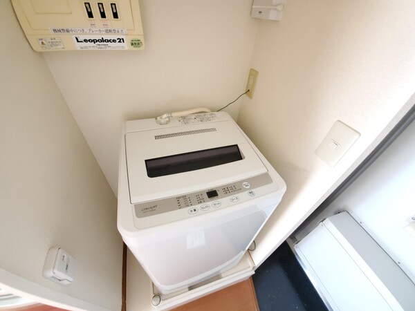 その他(洗濯機ついてます♪お部屋によってメーカー異なります。)