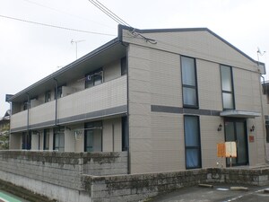 レオパレス西宮北Ａ外観写真