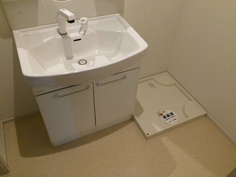 物件内観写真10　(シャンプードレッサー付洗面台)