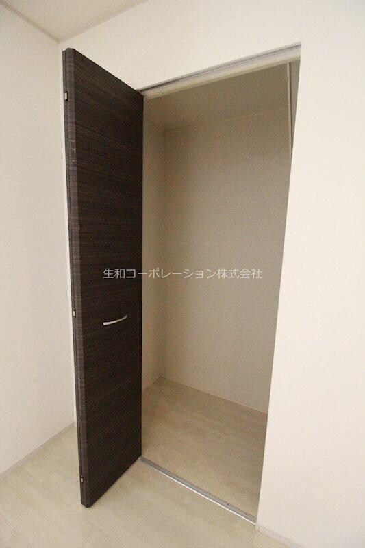 物件内観写真18　(LDK　収納)