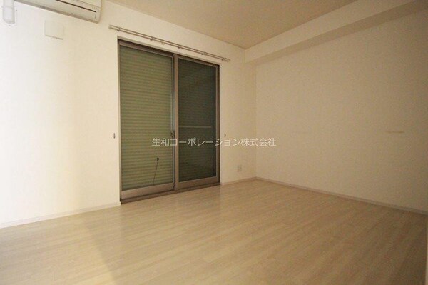 その他(寝室　防犯シャッター付いています。)