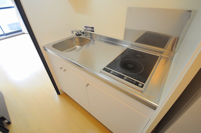 物件内観写真3　(ＩＨクッキングヒーター１口＆ラジエントヒーター１口付)