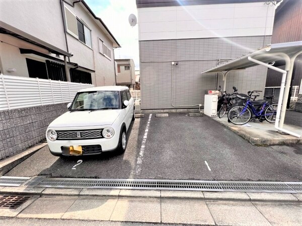 その他(駐車場は別料金となります。)