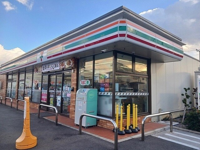 物件内観写真14　(セブンイレブン様まで580m)