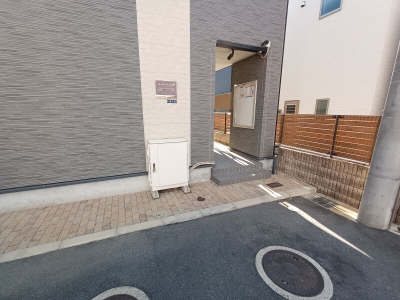 物件内観写真9　(物件入り口です。)