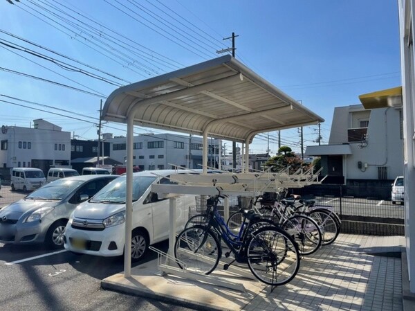 その他(自転車置き場です。)