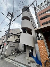 ホワイトインの外観写真