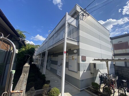 レオパレスグリーンスタジオ伊丹外観写真
