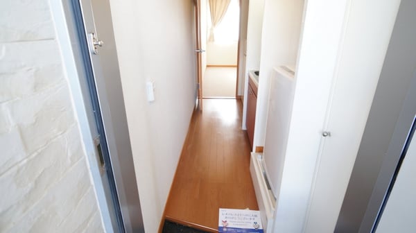 その他(スッキリとした廊下♪)