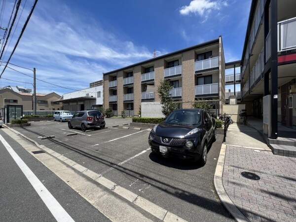 その他(駐車場は別途料金が必要です。)