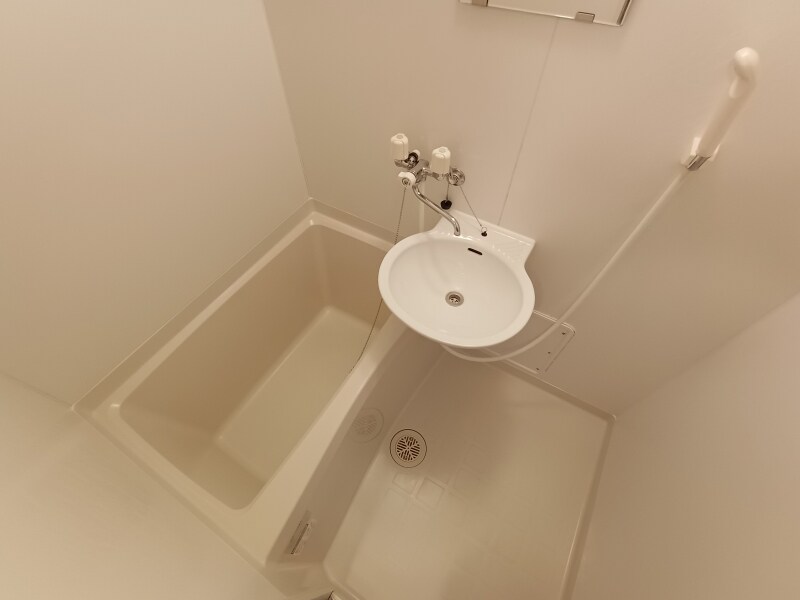 物件内観写真5　(同タイプの物件写真です。)