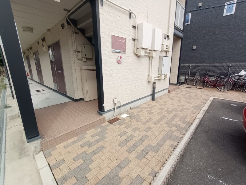 物件内観写真9　(物件入り口です。)