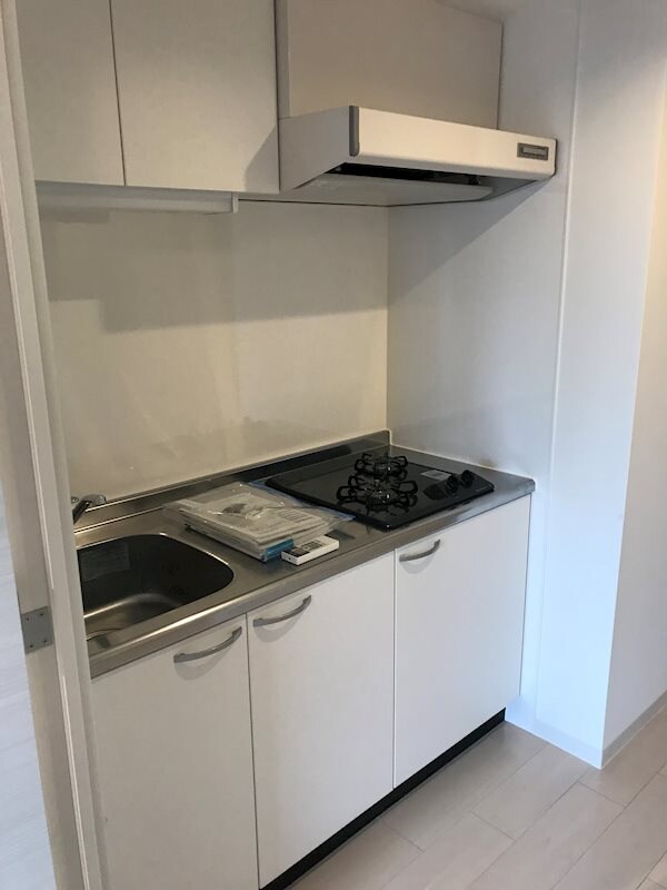 物件内観写真3　(システムキッチン2口ガスコンロ)