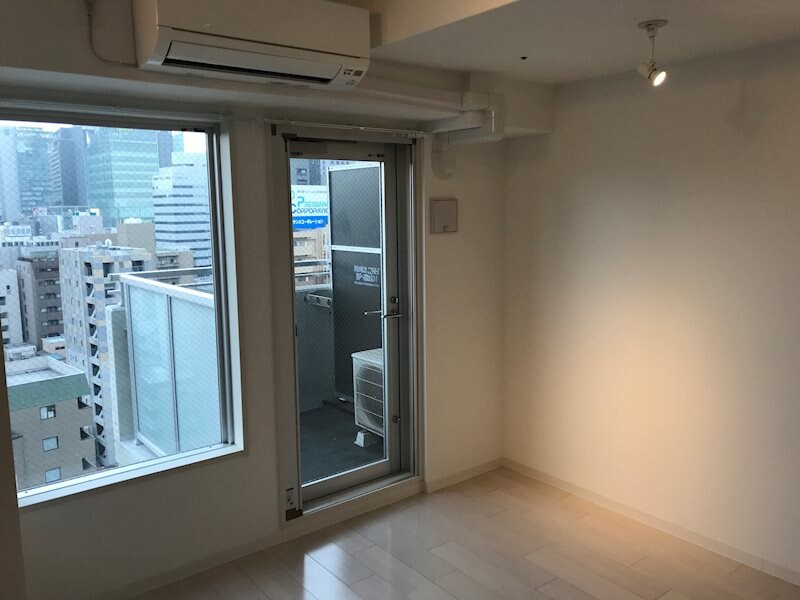 物件内観写真4　(洋室6.1帖)