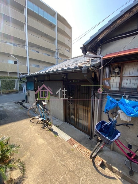鴫野西5丁目貸家（左端）外観写真
