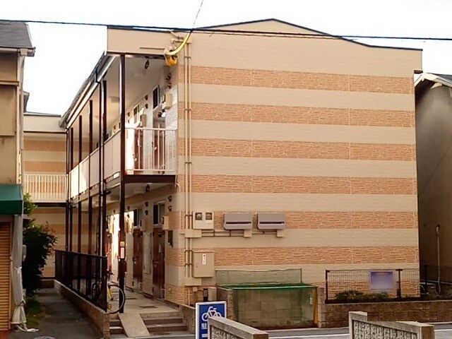 物件外観写真1　(2022年９月に外壁塗装いたしました。)