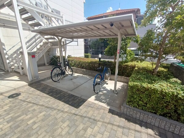 その他(駐輪スペースです。)