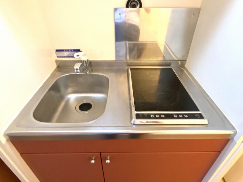 物件内観写真4　(ラジエントヒーターで安心です！！)