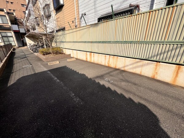 その他(駐車場は別料金となります。)