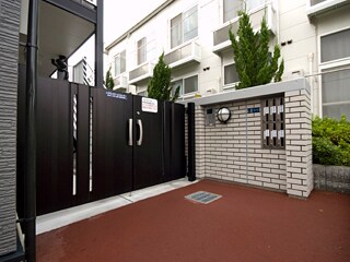 物件内観写真13　(オートロック完備)