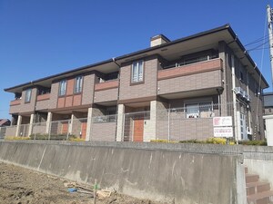 ピープルコート２号館外観写真
