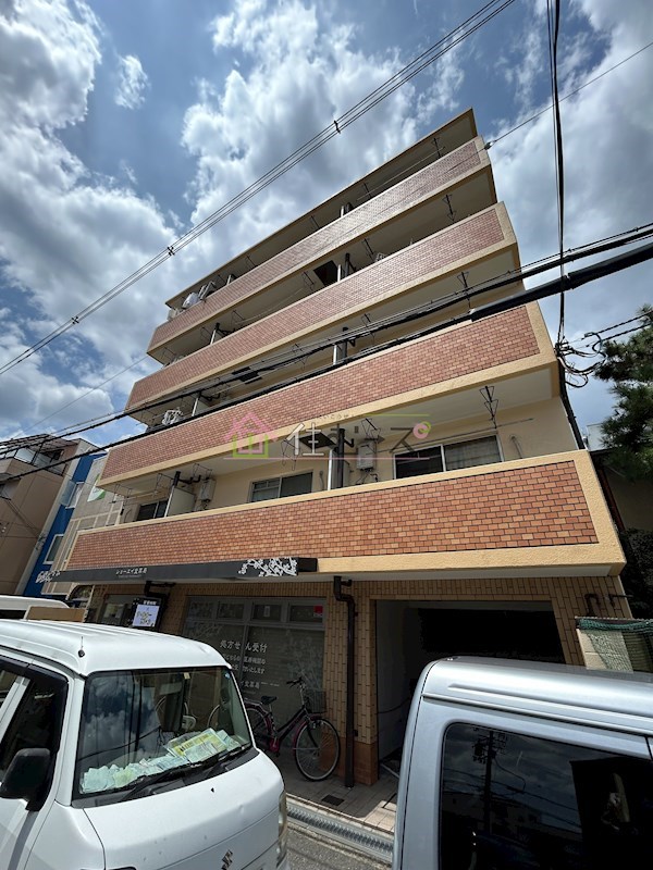 ハイツ上新第三西淡路