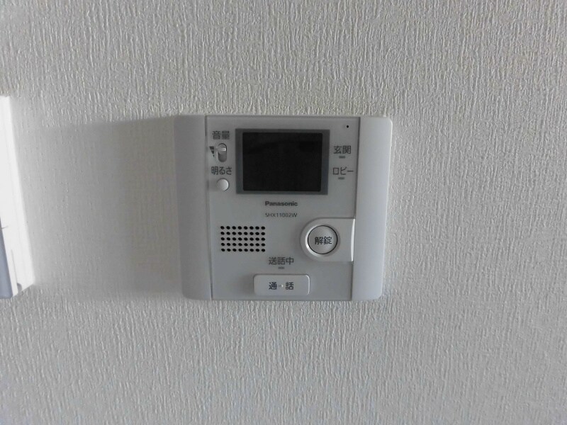 物件内観写真10　(モニター付きインターホンです♪)