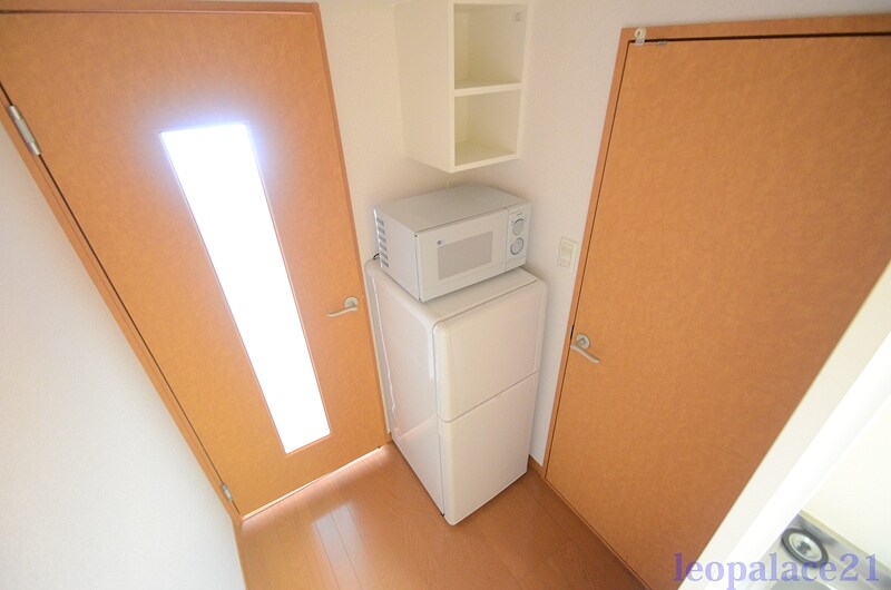 物件内観写真13　(家電家具付きのお部屋です。)