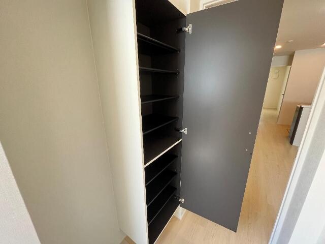 物件内観写真16　(下駄箱)