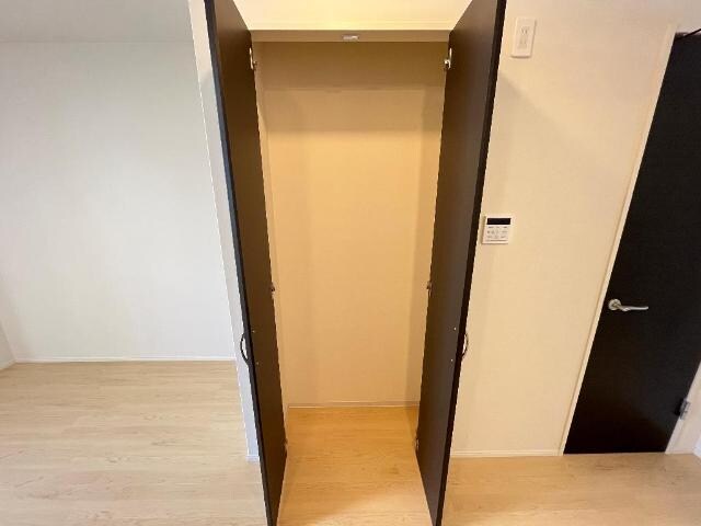 物件内観写真23　(クローゼット)