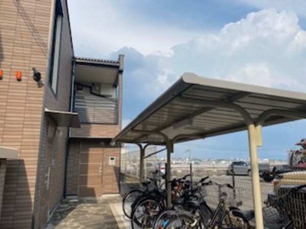 その他(駐輪場です。)