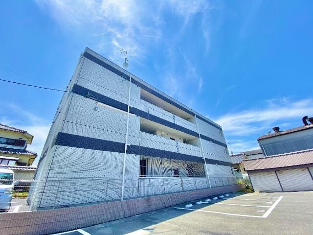 物件外観写真1　(外観写真（昼）)