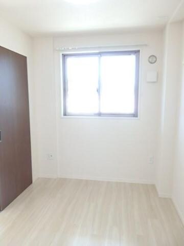 物件内観写真9　(洋室)