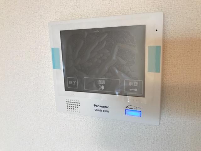 物件内観写真12　(カメラ付インターホン)