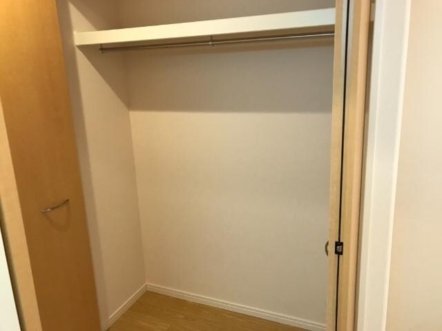 物件内観写真15　(クローゼット)