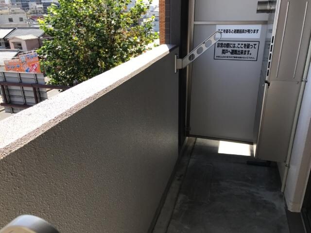 物件内観写真23　(物干し台)
