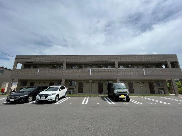 物件外観写真2　(外観写真（昼）)