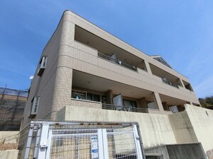 ル　フルーヴ外観写真