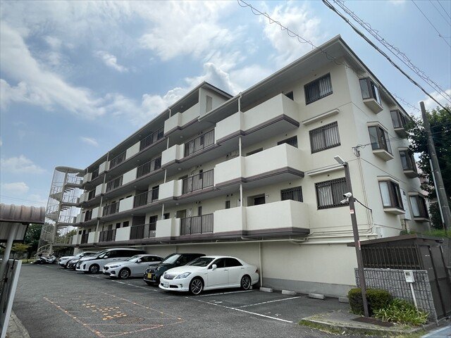 ファミール箕面