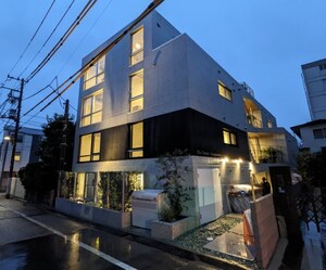 ミオテゾーロ哲学堂カーザ外観写真