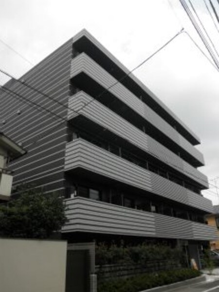 スパシエ新宿哲学堂公園外観写真