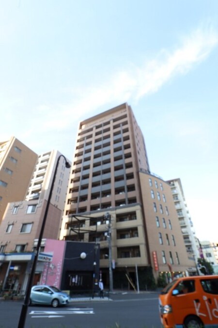 エスティメゾン大井仙台板外観写真