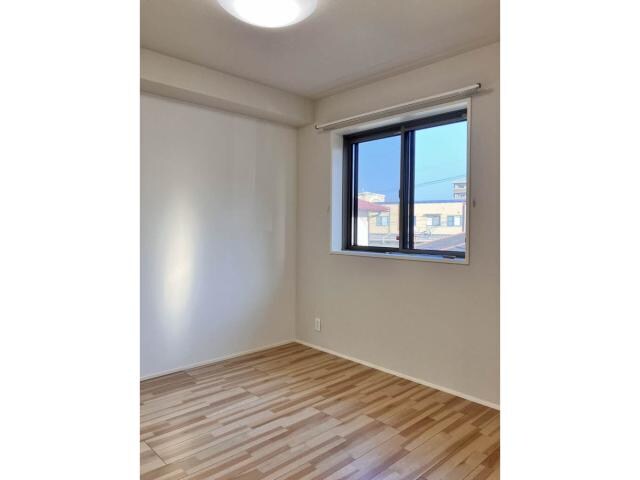 物件内観写真14　(全部屋に照明もついております)