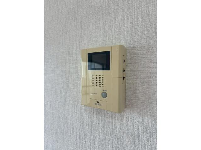 物件内観写真17　(モニタ付ドアホンで安心安全)