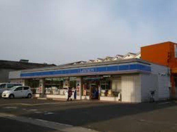 周辺環境(ローソン 平野瓜破一丁目店 702m)